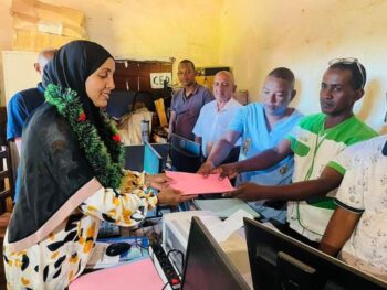 Image à la une de LÉGISLATIVES À MITSINJO –  Nadia Souafaoui, première candidate en lice