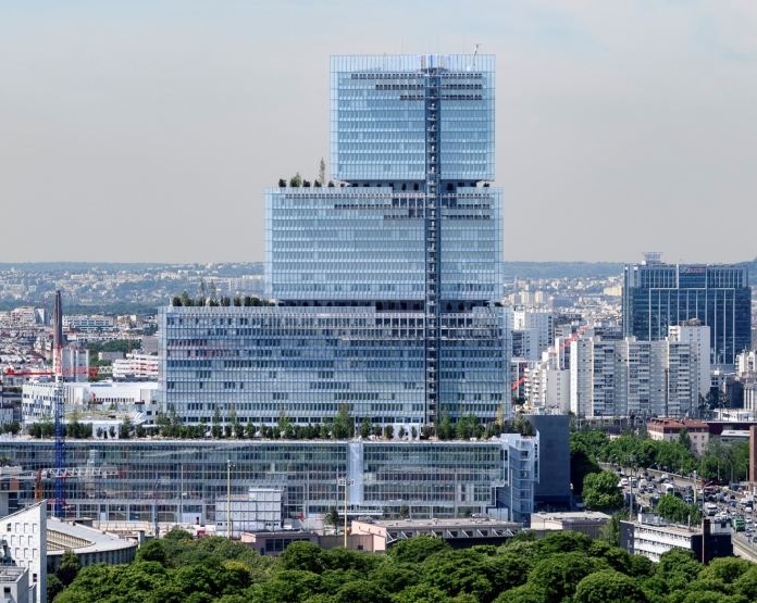 Image à la une de Suspicions de corruption dans la filière litchis : Enquête préliminaire en cours au parquet national financier de Paris