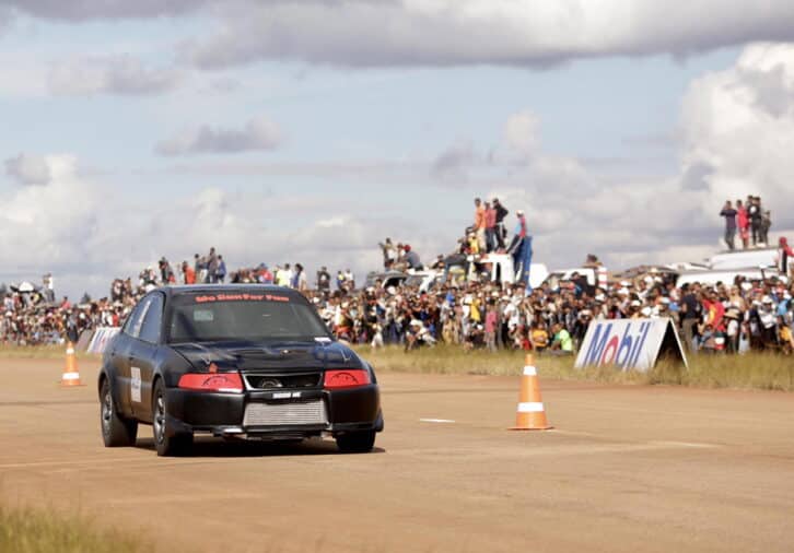 Image à la une de RUN – MOBIL DRAG RACING – Première victoire et un record pour Bobo