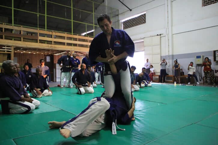 Image à la une de YOSEIKAN BUDO – Mitchi Mochizuki séduit les pratiquants