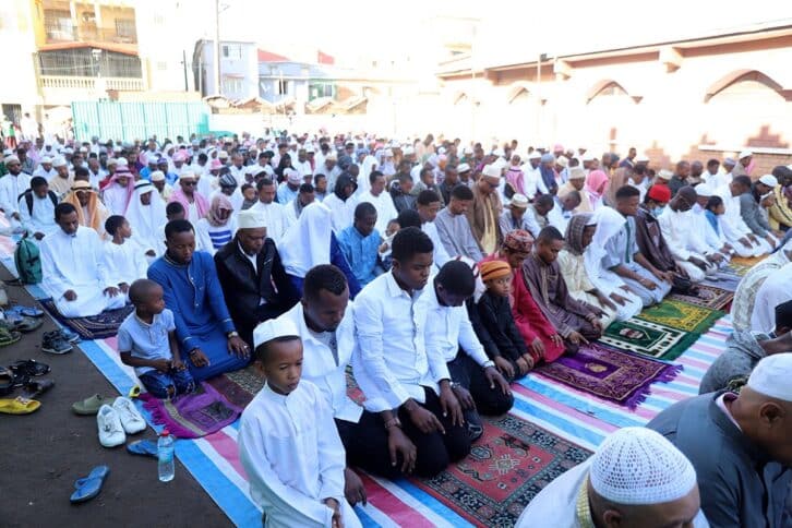 Image à la une de RELIGION – La célébration de l’Aïd el-Fitr gagne du terrain