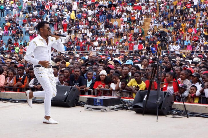 Image à la une de SPECTACLE – LUNDI DE PENTECÔTE –  « Tsinjaka Be » fait sensation à Antsonjombe
