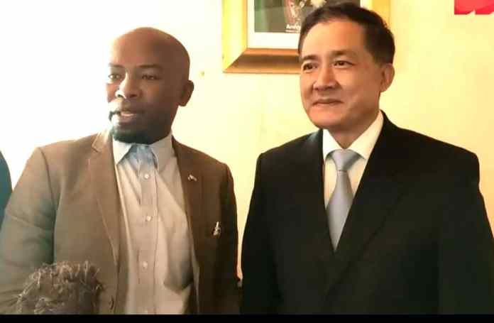 Image à la une de SEM Ji Ping : L’ambassadeur de Chine en tournée dans l’Androy