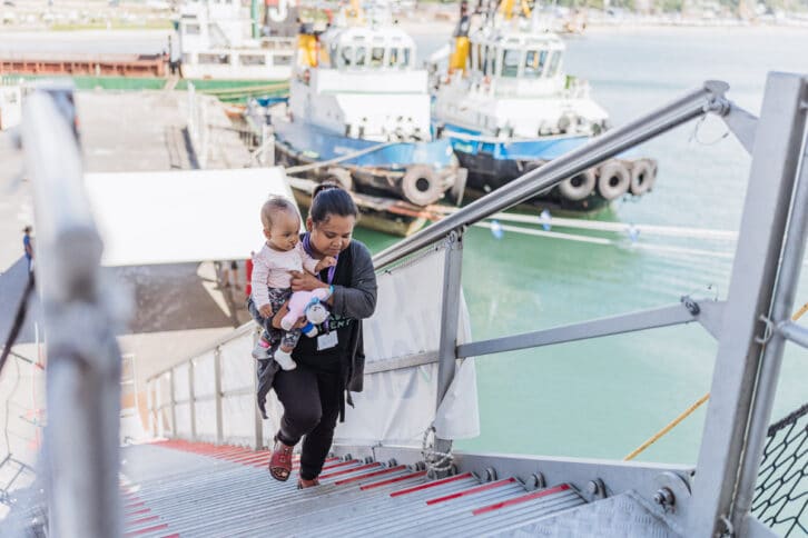 Image à la une de MERCY SHIPS – Le navire-hôpital réalise ses premières opérations