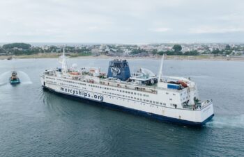Image à la une de MERCY SHIPS – Début de la première phase des grandes opérations chirurgicales prévu ce 23 mai
