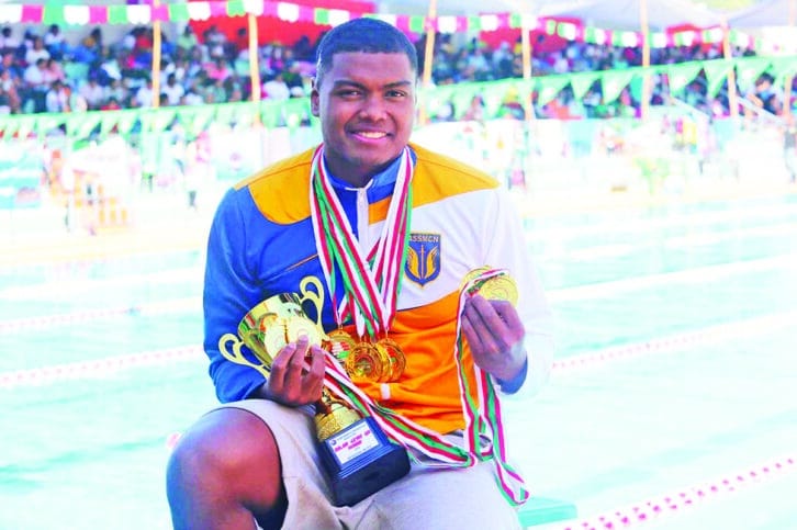 Image à la une de NATATION 50M – CHAMPIONNAT DE MADAGASCAR – Joli triplé de l’expatrié Eliot Rakotondramanga