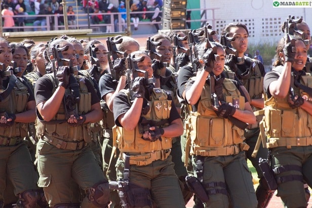 Image à la une de Mahamasina, 26 Jona 2024. SARY 2 tamin’ny matso lehibe nankalazana ny faha-64 taonan’ny niveranan’ny Fahaleovantenan’i Madagasikara