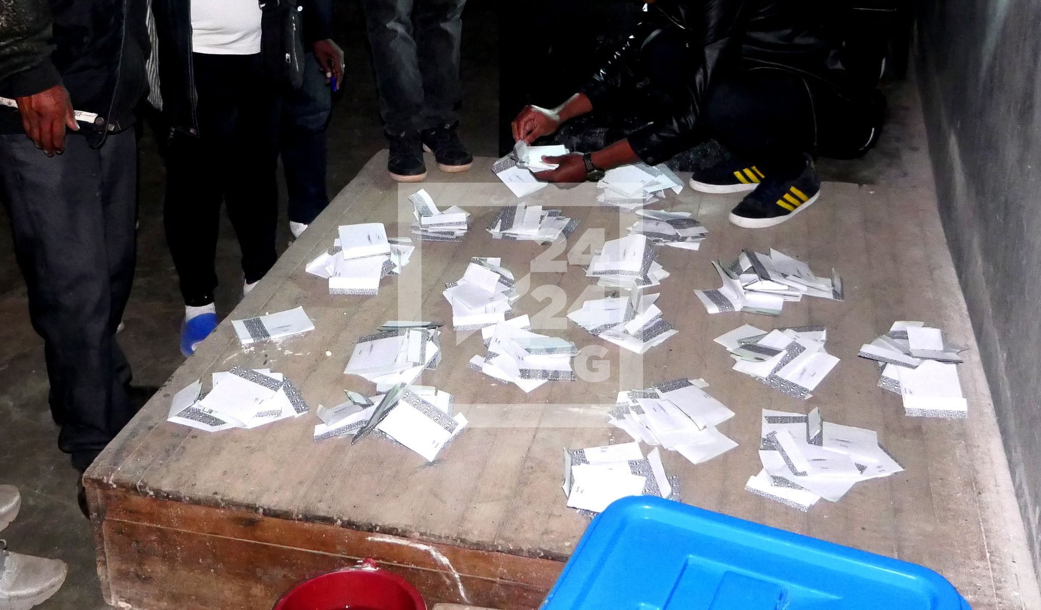 Image à la une de Les élections législatives à Madagascar sont-elles entachées de fraudes ?