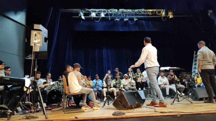 Image à la une de Fête de la musique : L’IFM ramène des fanfaristes des rues sur scène pour marquer ses 60 ans.