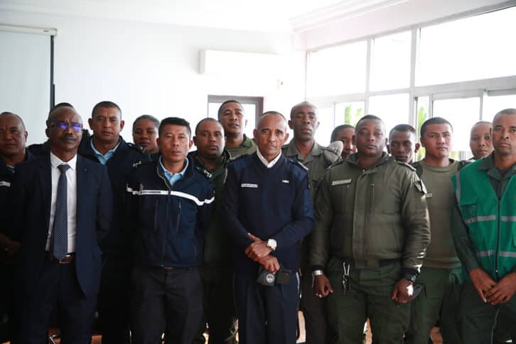 Image à la une de ANTANANARIVO – Des policiers des transports pour réduire les accidents
