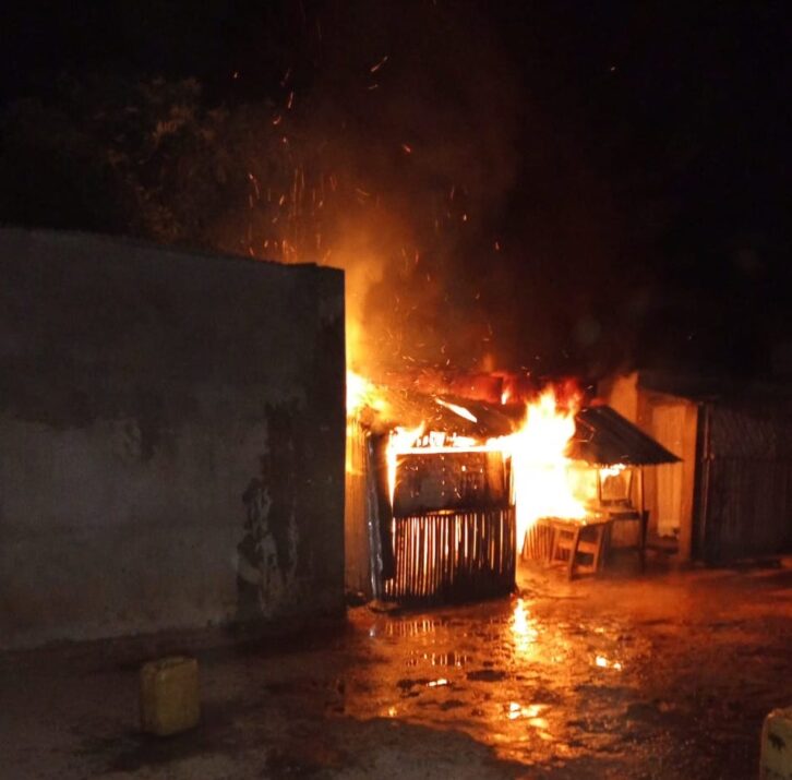 Image à la une de DISPUTE CONJUGALE – Une fillette carbonisée dans un incendie
