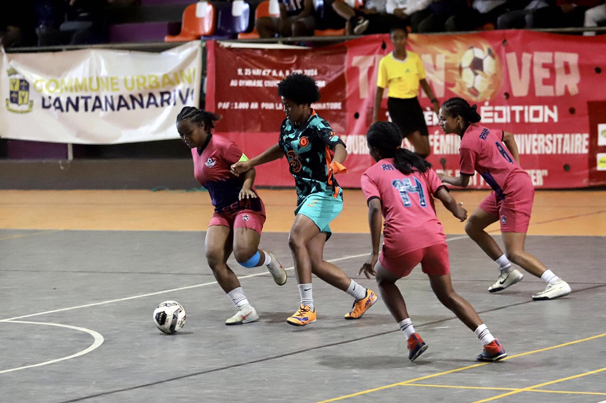 Image à la une de Comment l'université Aceem a-t-elle dominé de nouveau le tournoi de futsal Turnover ?
