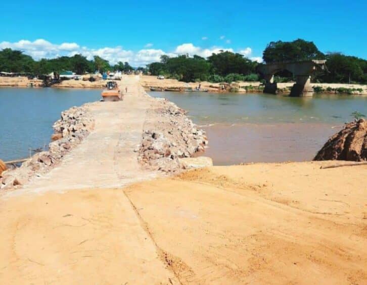 Image à la une de INFRASTRUCTURES – Le passage à gué aménagé sur le fleuve Ifasy accessible à la circulation automobile