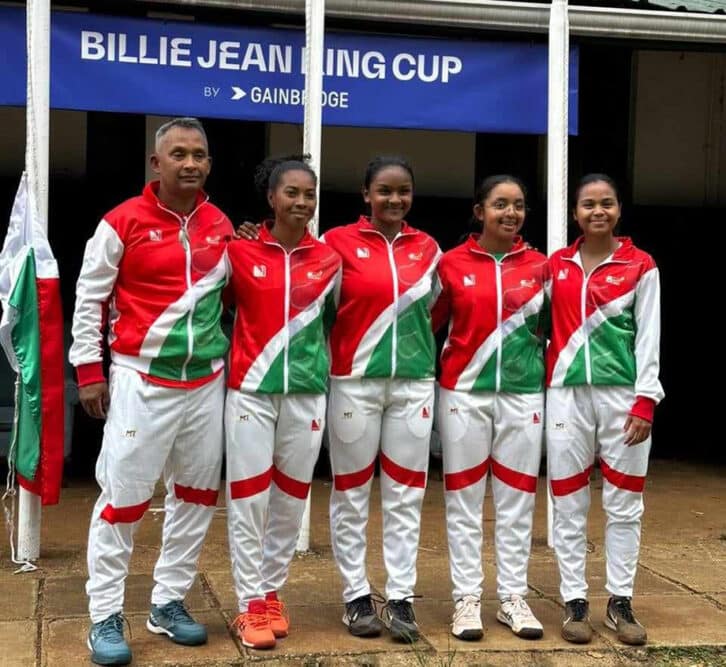 Image à la une de TENNIS – BILLIE JEAN KING CUP – Madagascar domine  la Tunisie