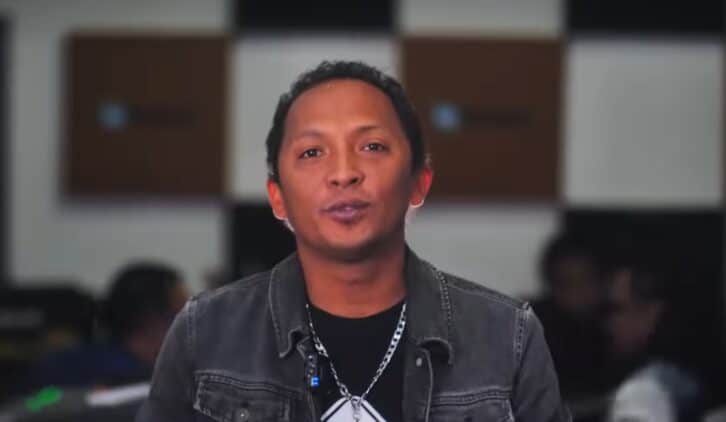 Image à la une de MUSIQUE – Le groupe Mage 4 présente Toky, son nouveau lead vocal dans une vidéo