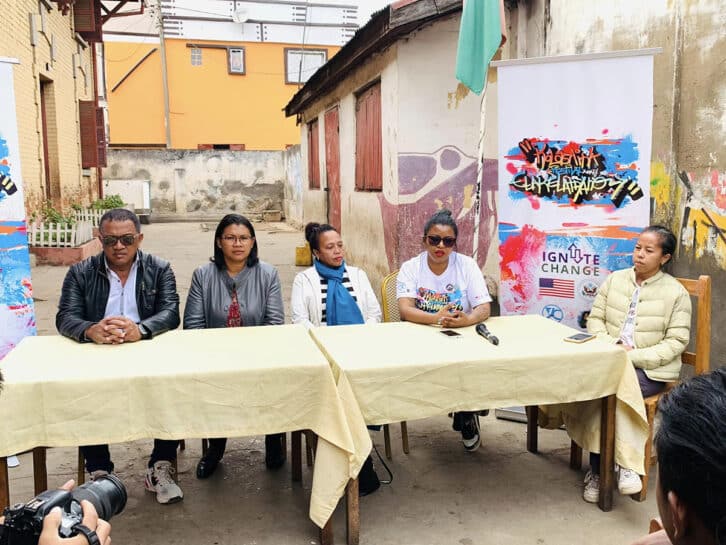 Image à la une de FESTIVAL  – Le « Kolontsaina anaty elakelatrano » s’installe à Besarety