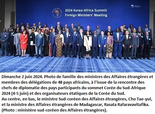 Image à la une de Séoul, dimanche 2 juin 2024. Rencontre des Chefs de diplomatie des pays participant au sommet Corée-Afrique 2024, avec le ministre sud-coréen des Affaires étrangères, Cho Tae-yul