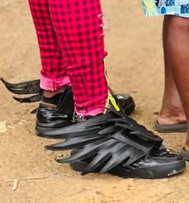 Image à la une de Célébrité – Les chaussures de Fandrama créent le buzz