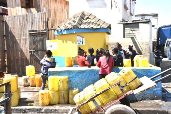 Image à la une de Coupures d’eau et d’électricité : Exaspération grandissante de la population de Tana