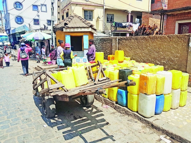 Image à la une de EAU ET ÉNERGIE – La Jirama à bout de souffle