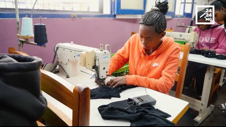 Image à la une de SOCIAL – Des femmes retrouvent leur dignité grâce à l’Akany Iarivo Mivoy