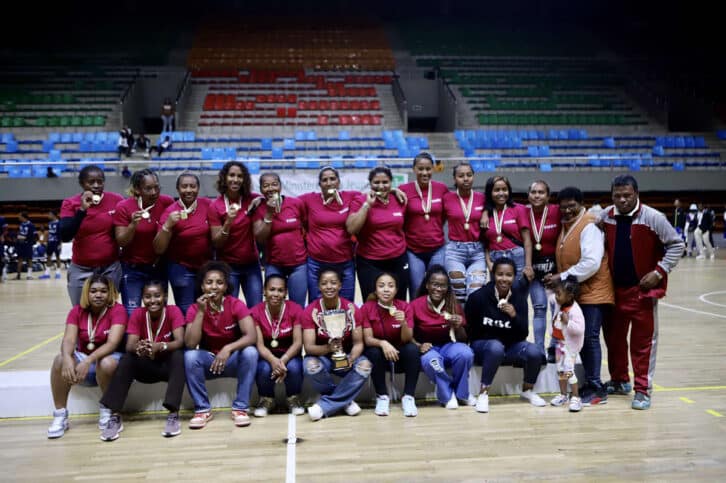 Image à la une de HANDBALL- CCCOI 2023 –  Le club de THBC sauve l’honneur malgache