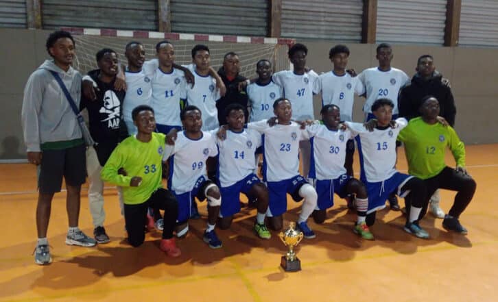 Image à la une de HANDBALL – JUNIORS GARÇONS – L’AS Saint Michel titré après des échauffourées