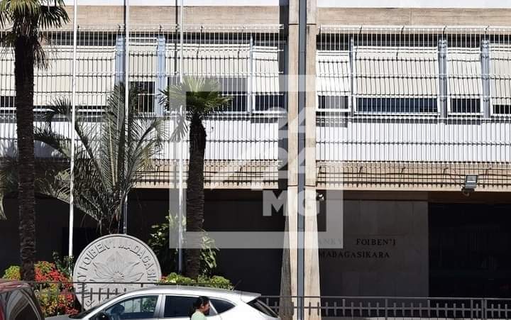 Image à la une de IMPORTATION – Des réserves en devise de 2,629 milliards de dollars à la Banque centrale à la fin du premier semestre