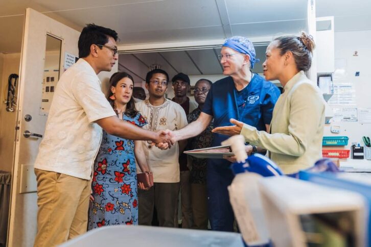 Image à la une de CONSEIL DES MINISTRES – Le nouveau protocole d’accord avec Mercy Ships approuvé