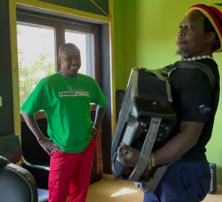 Image à la une de MUSIQUE – Wawa annonce un album commun avec la Lucky Dube Band