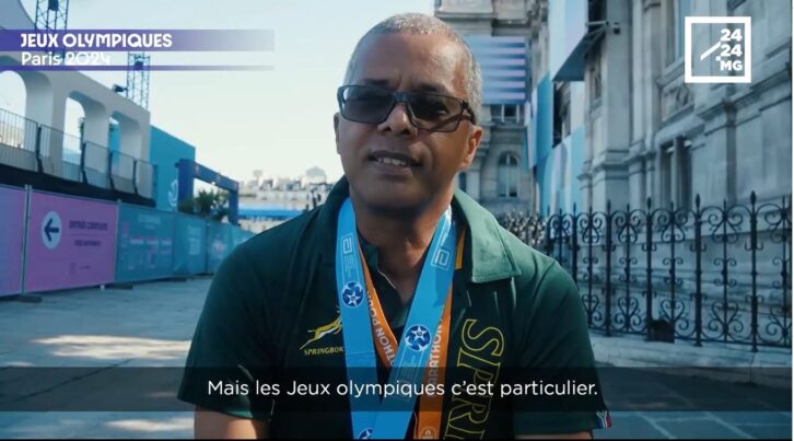 Image à la une de SERGE RAYMOND, PARTICIPANT AU MARATHON POUR TOUS LORS DE PARIS 2024 – “Courir sur le tartan bleu, c’était top !”