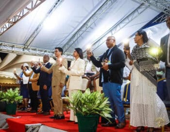 Image à la une de Congrès Eucharistique National à Antsiranana – Le couple Rajoelina en communion avec l’Église catholique