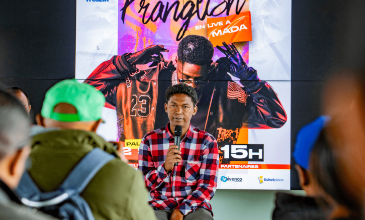 Image à la une de Manova : Le Franglish s’invite au Palais des Sports avec un concert live