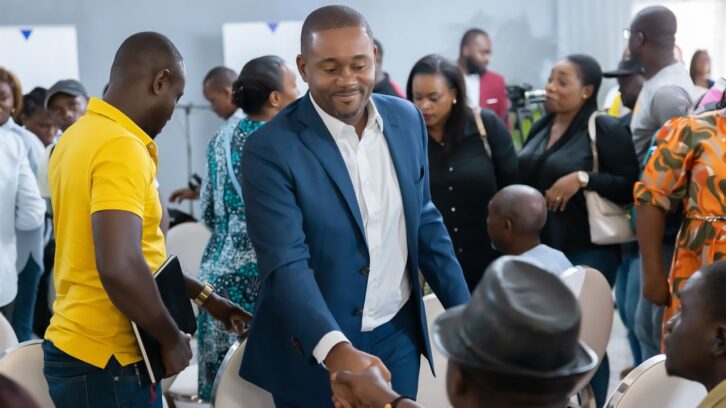 Image à la une de Après la prison, l’ancien porte-parole d’Ali Bongo Ondimba peut-il rebondir ?