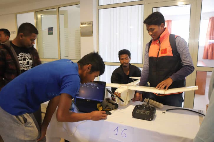 Image à la une de ENSEIGNEMENT SUPÉRIEUR – Les étudiants en électronique  cherchent du soutien