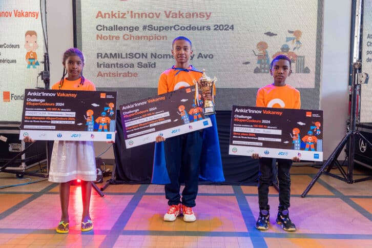 Image à la une de CODING – Iriantsoa Saïd Ramilison d’Antsirabe remporte le Challenge national #Supercodeurs
