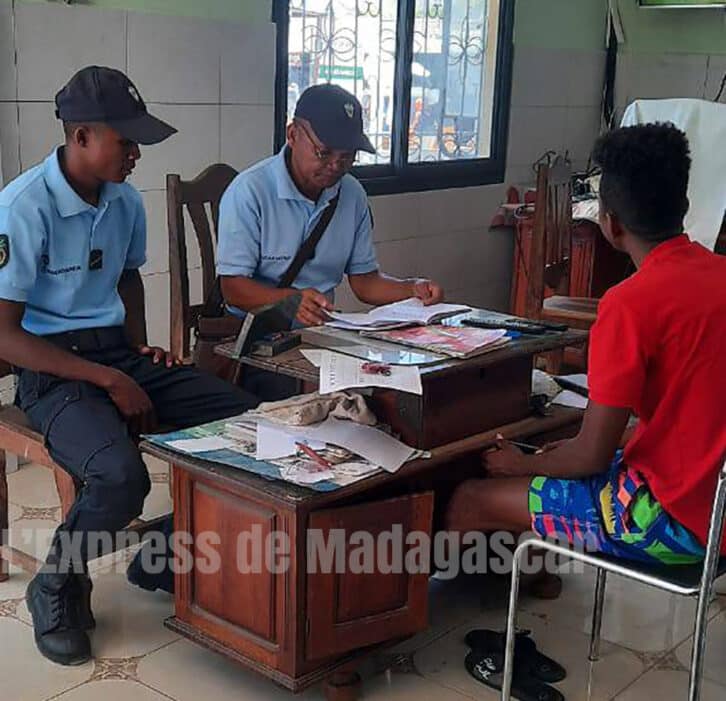 Image à la une de ANTSIRANANA – La gendarmerie contrôle les hôtels