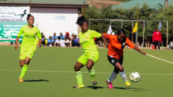 Image à la une de FOOTBALL FÉMININ – CHAMPIONNATS NATIONAUX – Vingt-quatre équipes pour un titre