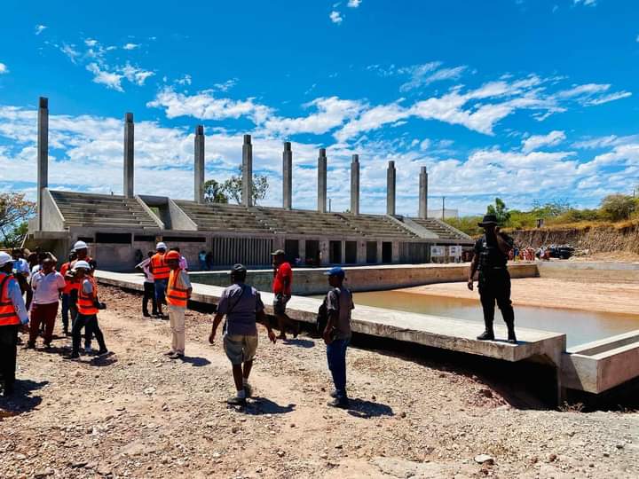 Image à la une de MAHAJANGA – La construction du complexe multisport  avance à grands pas