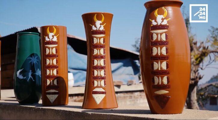 Image à la une de MAISON – Décorer responsable avec la poterie artisanale de José Eric Randrianandraina