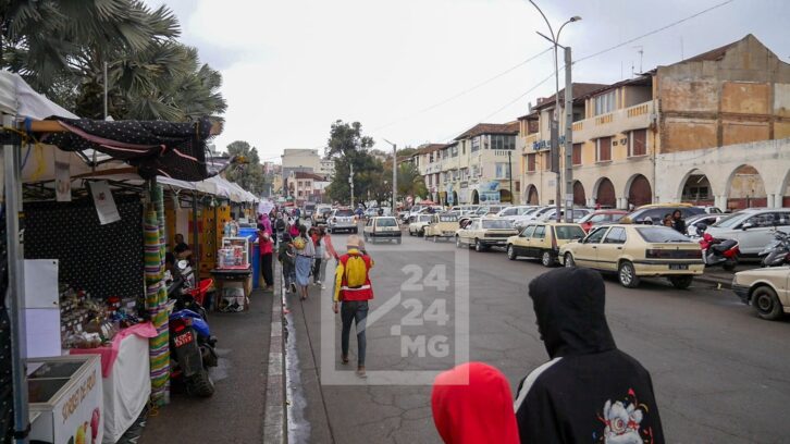 Image à la une de ANTANANARIVO – Harilala Ramanantsoa veut redonner une image de modernité à l’Avenue de l’Indépendance