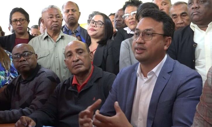 Image à la une de ELECTION – Le Firaisankina dément l’existence d’un “deal” entre Ravalomanana et l’administration fiscale lors de l’élection présidentielle
