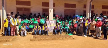 Image à la une de Education et développement local : Soutien aux élèves et création d’un potager scolaire à l’EPP Ankadiefajoro