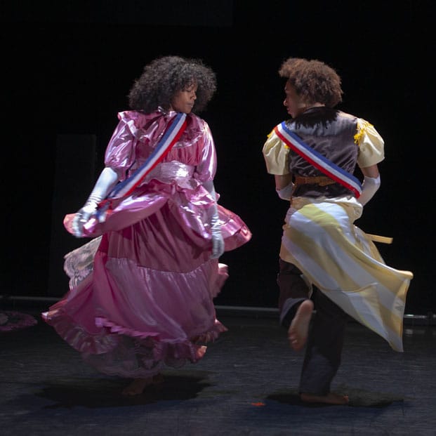 Image à la une de Danse « Fampitaha, fampita, fampitàna »  – Soa Ratsifandrihana sublime les scènes européennes