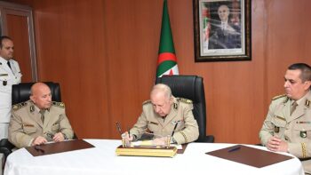 Image à la une de Algérie : qui est le général Rochdi Fethi Moussaoui, nouveau patron des renseignements extérieurs ?