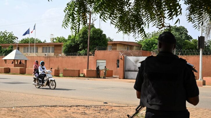 Image à la une de Au Sahel, le blues de la DGSE française face aux putschistes