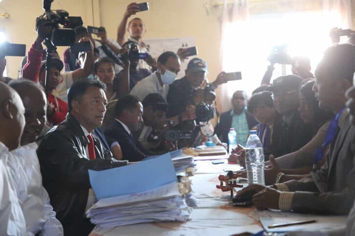 Image à la une de CANDIDATURE À ANTANANARIVO – Le voile se lève sur le cas Ravalomanana