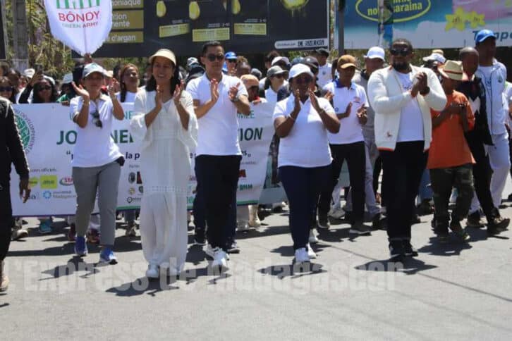 Image à la une de MARCHE POUR L’ENVIRONNEMENT – Les alternatives aux véhicules polluants se font une place