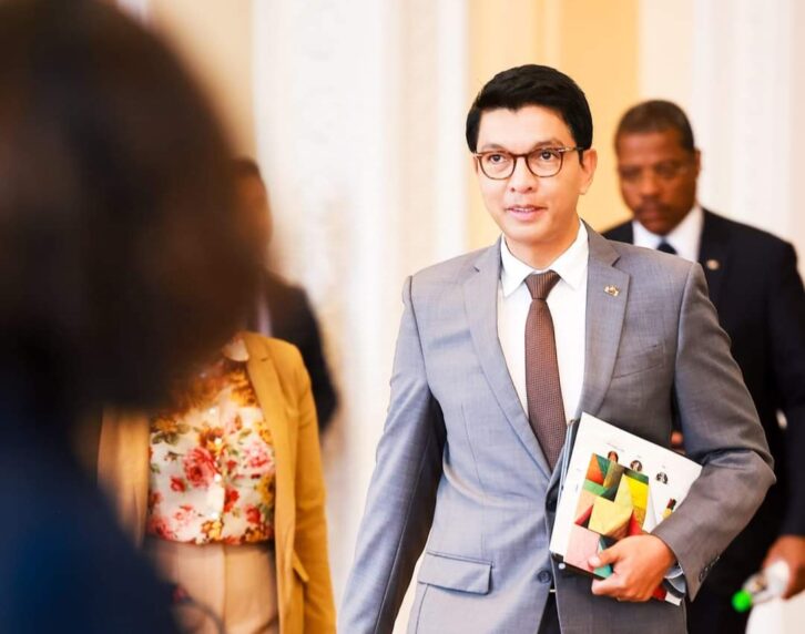 Image à la une de ENERGIE – Andry Rajoelina préconise l’accélération de la mise en place des centrales solaires