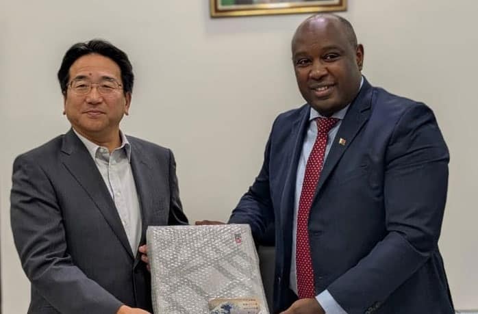 Image à la une de MJS-Judo : Remise des dons du Japon avant la fin de l’année